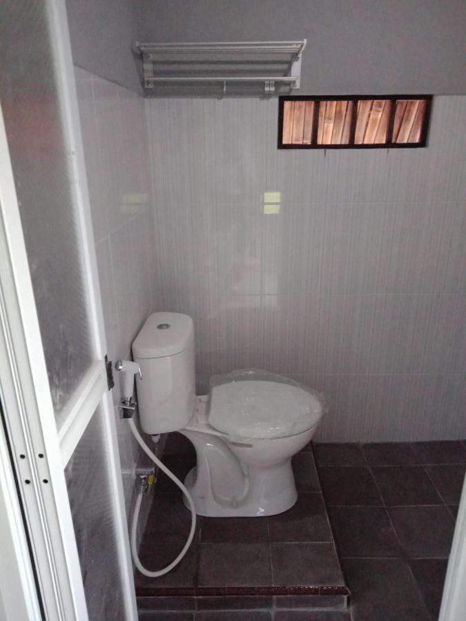 Joglopari Guesthouse Room 2 Bukan Untuk Pasangan Non Pasutri Tjepit Esterno foto